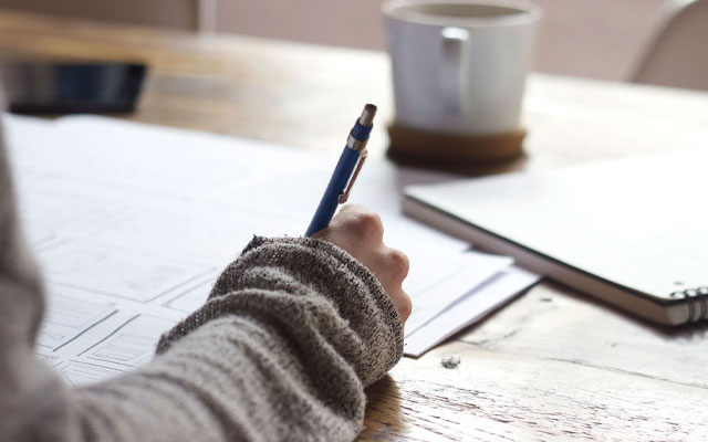 how to de-stress with journaling